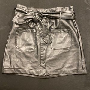 Faux leather skirt only wore once